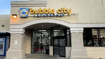 JUST LISTED! Laundromat in Rogers Park