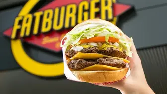 Iconic Fatburger Franchise With Buffalo Café in Prime Tourist Hub