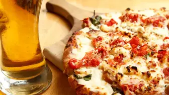 Chicago-Style Pizza & High-Energy Bar Concept | Seller Financing