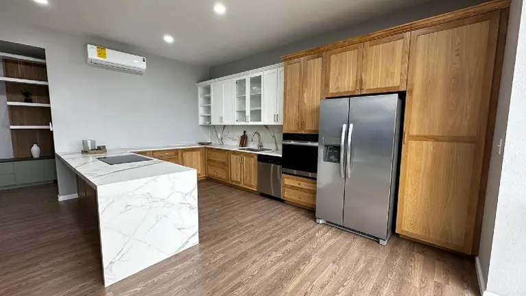 Customer showroom — part of the 4,225 sq ft facility