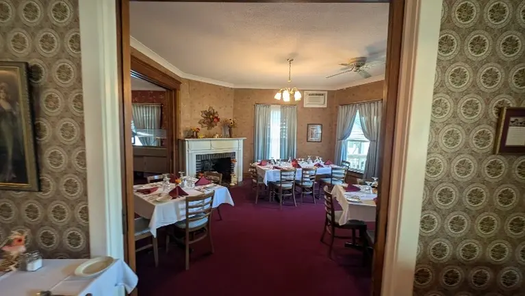 Formal dining room 