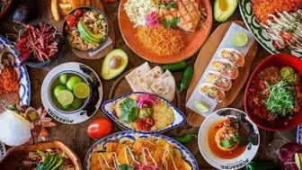 Turn-key Prine location Restaurant on the Busy Plaza