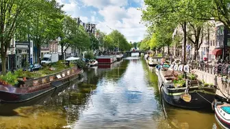 Restaurant with Waterfront View