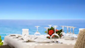 ID #1750 -  Prime Oceanfront Restaurant with Million-Dollar Views