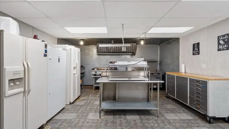 Fully Equipped Kitchen Fully Equipped Kitchen