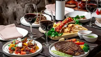 Upscale Steakhouse With Great Reviews For Sale