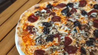 Franchise Pizzeria & Bar