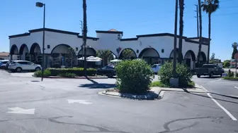 Busy fast-food Chinese restaurant for quick sale