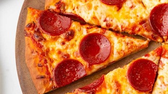 Franchise Pizza Restaurant for Sale Over $100,000 in Earnings!