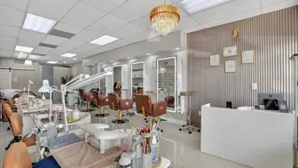 Full Service Beauty Salon On 8 Street