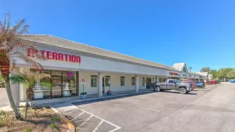 Established Alteration Business in Prime Valrico Location