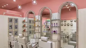 “Busy Hair Salon in High-Traffic Location – Don’t Miss Out!”
