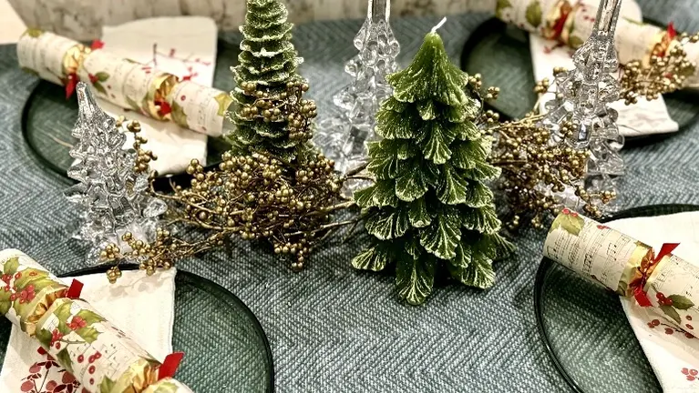 holiday/seasonal goods