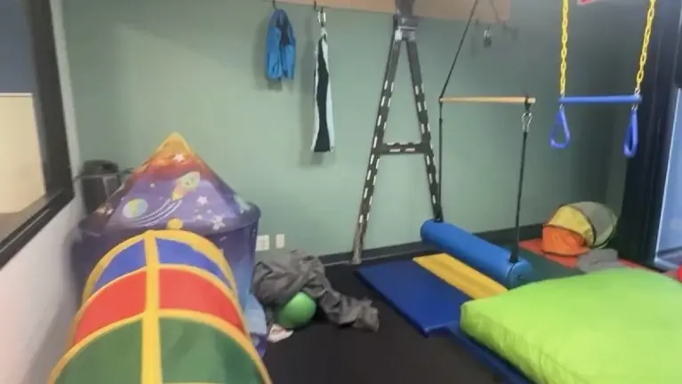 swing/suspension area