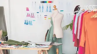 Made-in-USA Women's Apparel Brand | $1.2M+ Revenue |$350K Inventory