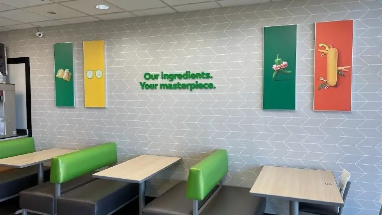 Dining Area - booths