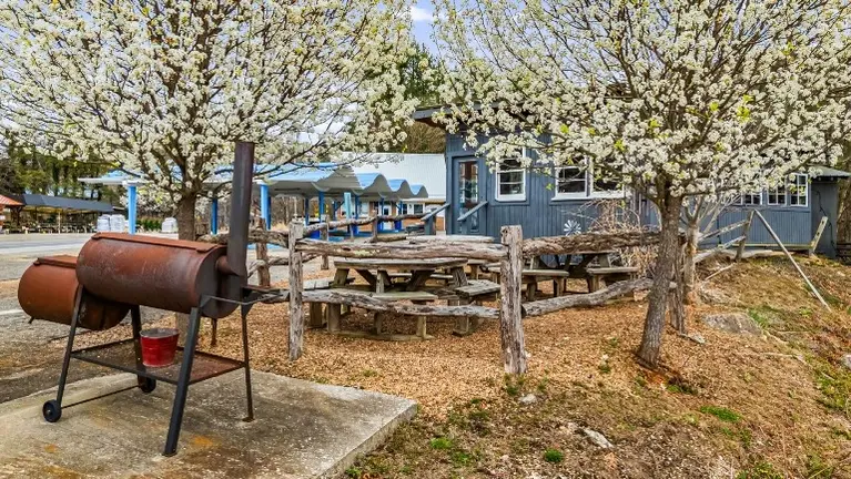 Outside Sitting Area