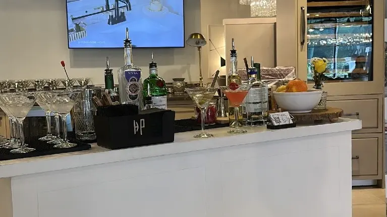 Martini Bar Set Up with Daisy