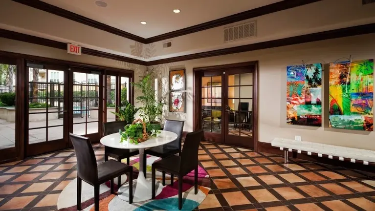 Main Lobby Entrance, with amenities 