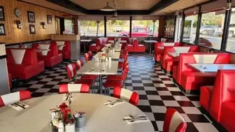 Bankable Diner With Property – Rockville Centre East Area
