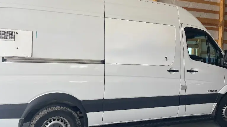 2005 Dodge Sprinter Grooming Van Mercedes Power