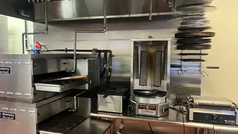 Pizza Restaurant Dine In & Take out capability