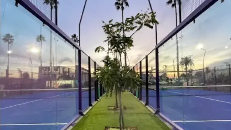 2 operational courts in Oceanside, CA