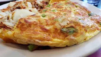 Beloved Longstanding Breakfast & Lunch Restaurant Chicago - 5 Decades!