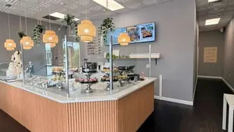 Beautiful Bakery at Great Location