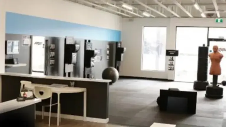 This is an opportunity to acquire a well-known women’s boutique fitness studio operating under a recognized franchise system