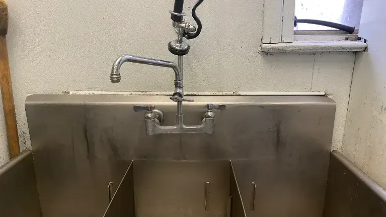 3 compartment deep kitchen sink with professional tap