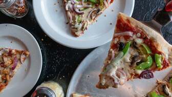 Orlando Pizza Franchise for Sale Unbeatable Lease & High Traffic!