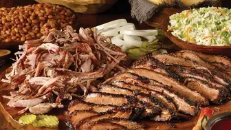 Established Franchise BBQ Restaurant – Semi-Absentee