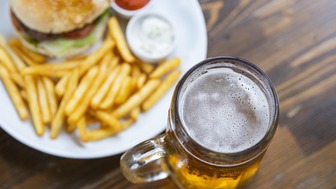 Profitable Tampa Bar and Grill for Sale with $346K Owner Benefit