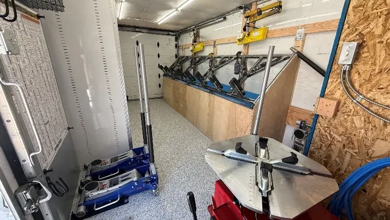 Mobile Box Truck