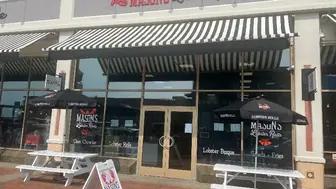 Franchised fast casual seafood, Jersey Shore, high seasonal sales