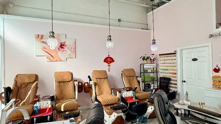 Nail Salon for sale _ Trang Nadeau 