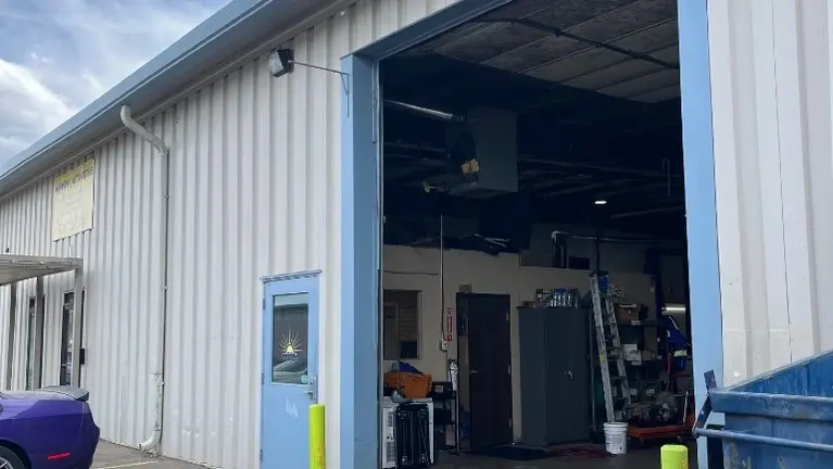 15' Garage door