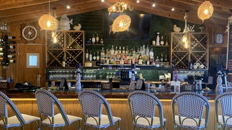 Profitable Italian Restaurant just STEPS from the Ocean!