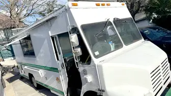 Food Truck (Diesel) 2005 Freightliner MT45  - 18 Feet