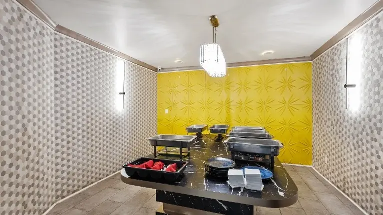 Private room downstairs