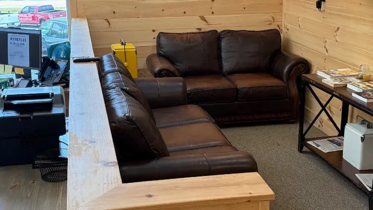 Cleveland Customer lounge