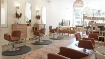 Profitable High-End Holistic Salon / Unigue Location / Built-In Client