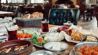 Established Turnkey Restaurant - Prime Location