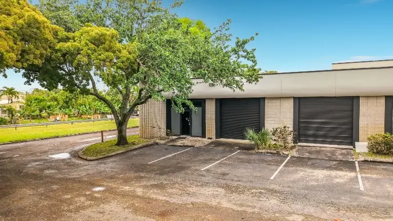 Roll up door for easy access