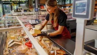 Busy Manhattan Corner Deli | Low Rent | $120K Cash Flow