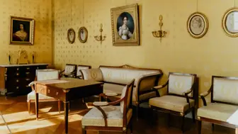 SBA Pre-Qualified European Style Furniture Brand | 40% YOY Growth