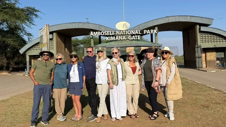 Escorting agents to Kenya