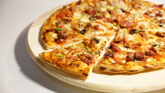 Loved Kissimmee Pizza Restaurant for Over 30 Years! Strong Lease!