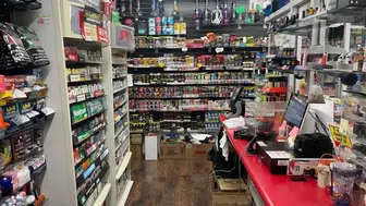 $160,000 NET #10 Glendale Beer & Wine Stand-AloneConvenience Store